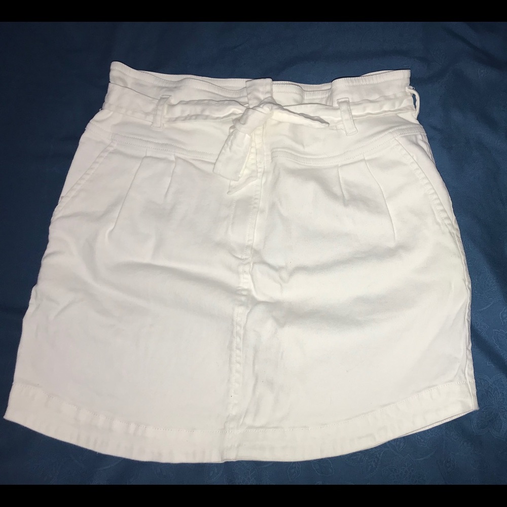White skirt SIZE XL